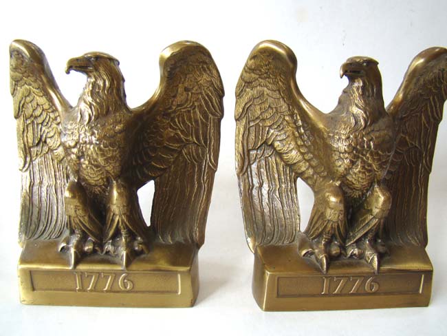 A pair of American 1776 Eagle bookends made by the Philadelphia Manufacturing Company